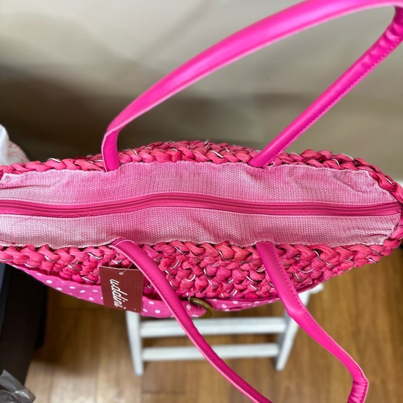 Uddini straw pink nwt 16”w 11” length. Has spot on bow - Picture 9 of 9